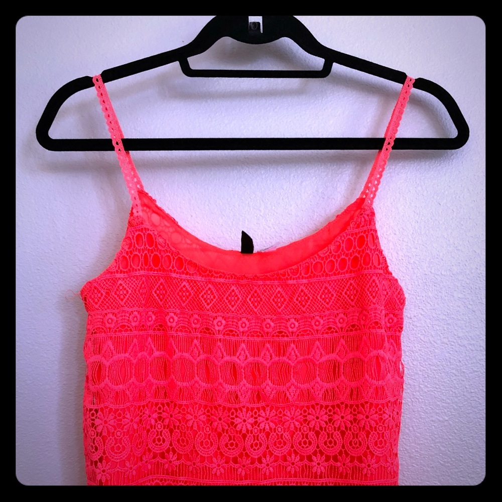 Super cute H&M red tank top!